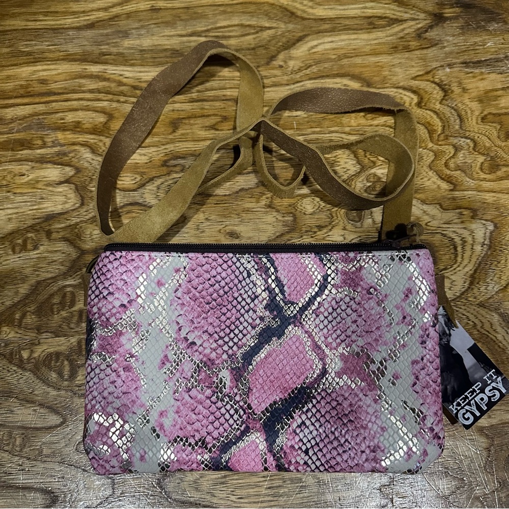 NEW Gorgeous Keep it Gypsy Olive light pink snake print leather crossbody purse